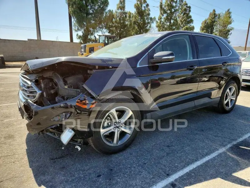 2020 Ford EDGE photo