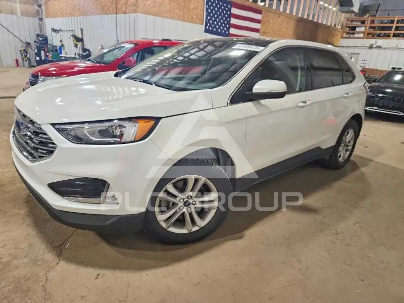 2020 Ford EDGE photo