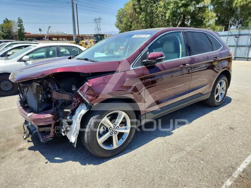 2020 Ford EDGE photo