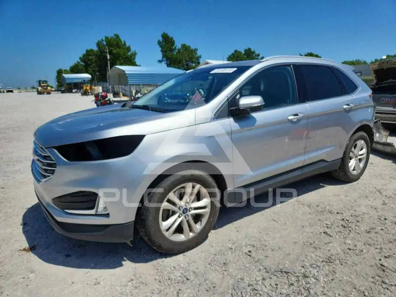 2020 Ford EDGE photo