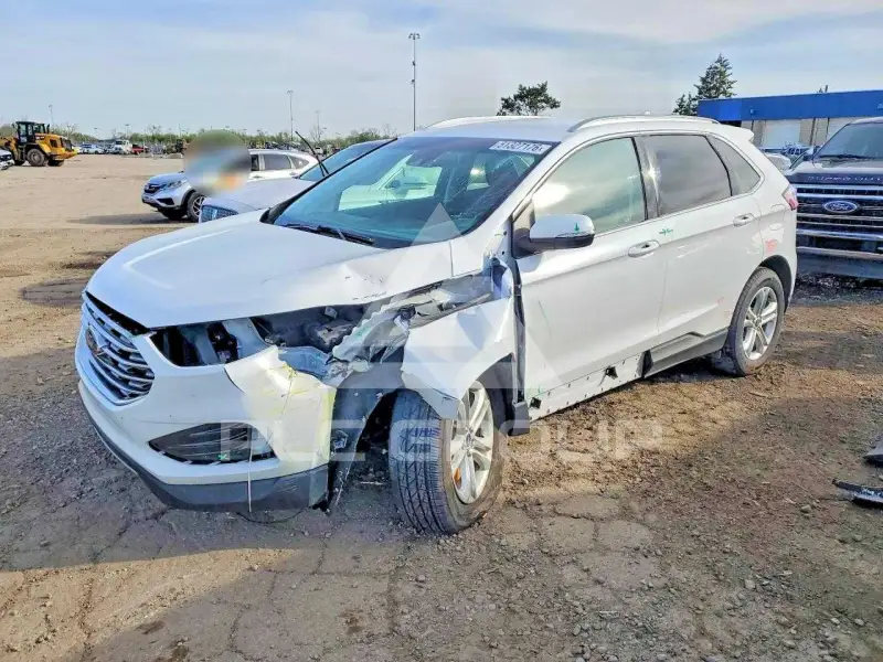 2020 Ford EDGE photo