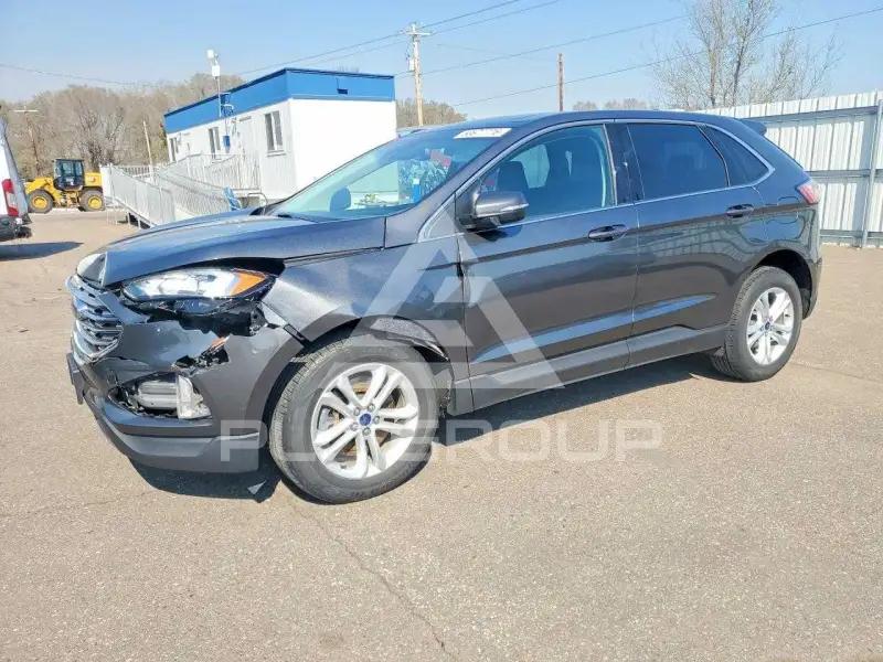2020 Ford EDGE photo