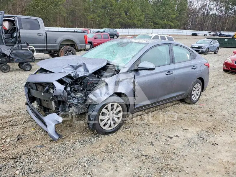 2020 Hyundai Accent фото