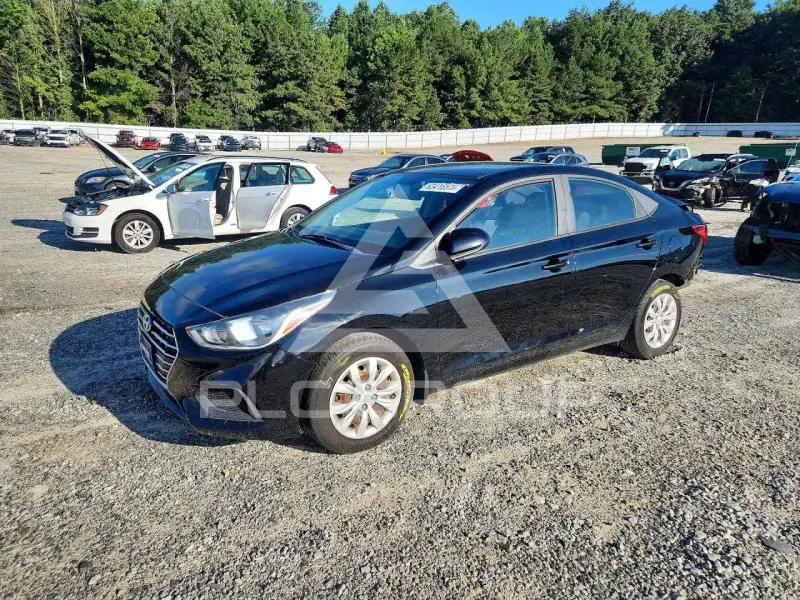 2020 Hyundai Accent photo