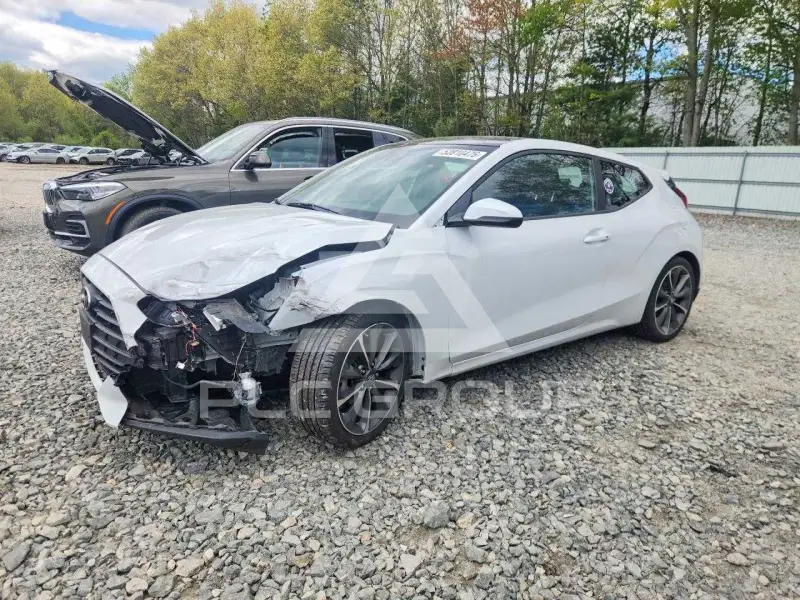 2020 Hyundai Veloster photo