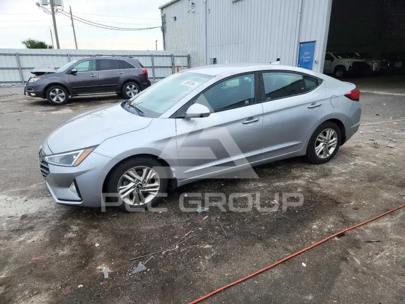 2020 Hyundai Elantra фото