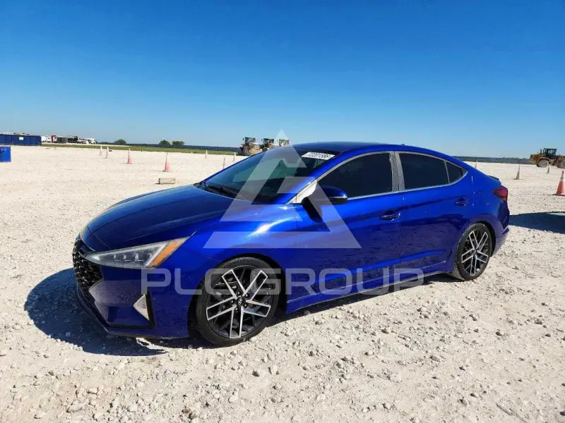 2020 Hyundai Elantra photo