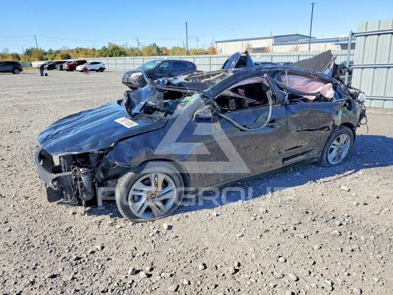 2020 Hyundai Elantra photo