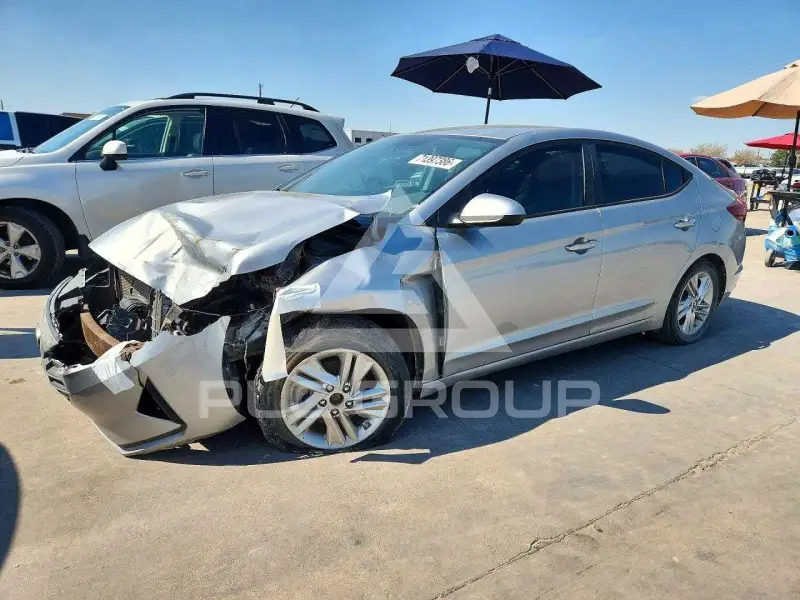 2020 Hyundai Elantra фото