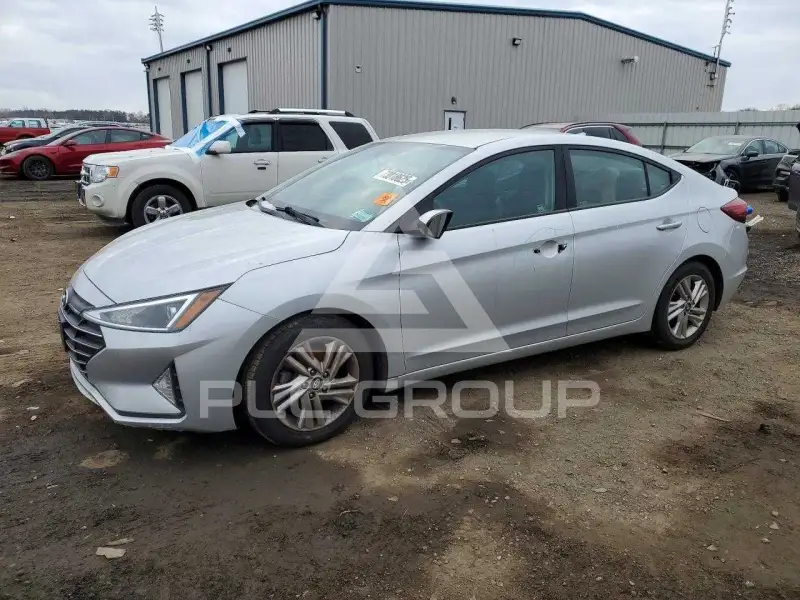 2020 Hyundai Elantra photo