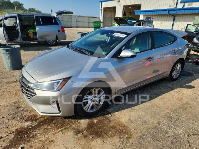 2020 Hyundai Elantra фото