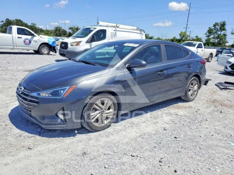 2020 Hyundai Elantra photo