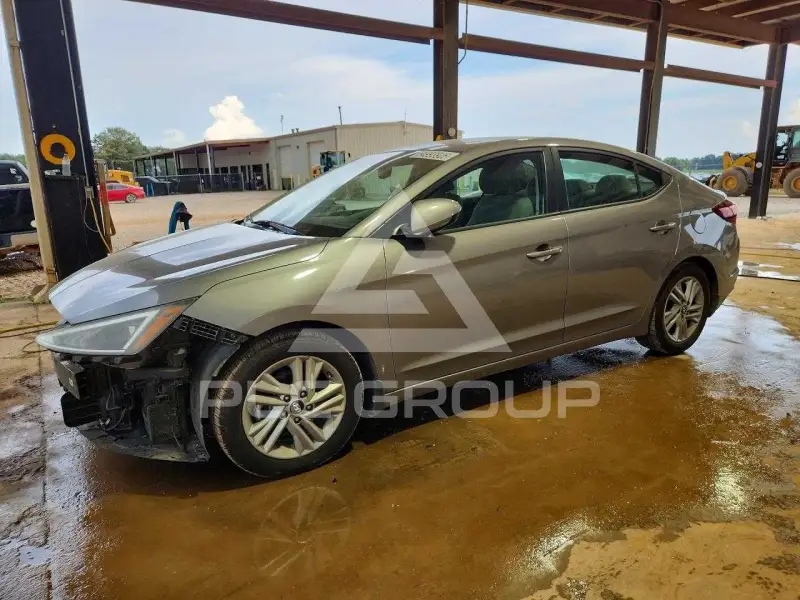 2020 Hyundai Elantra фото