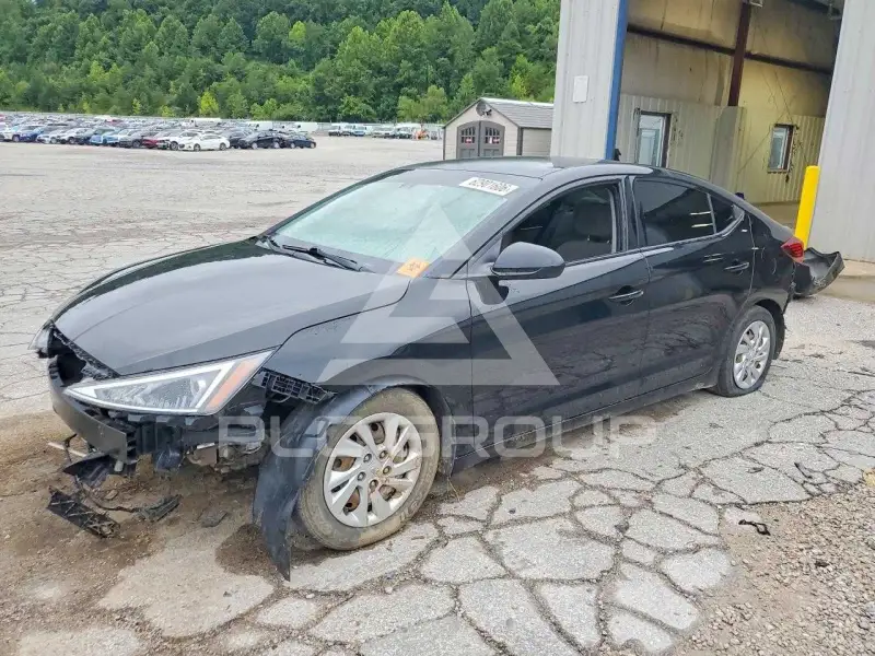 2020 Hyundai Elantra photo