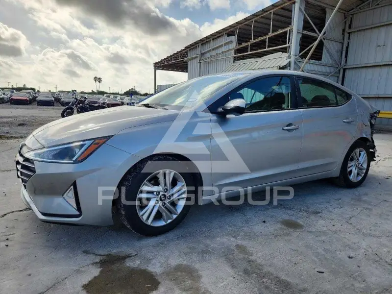 2020 Hyundai Elantra photo