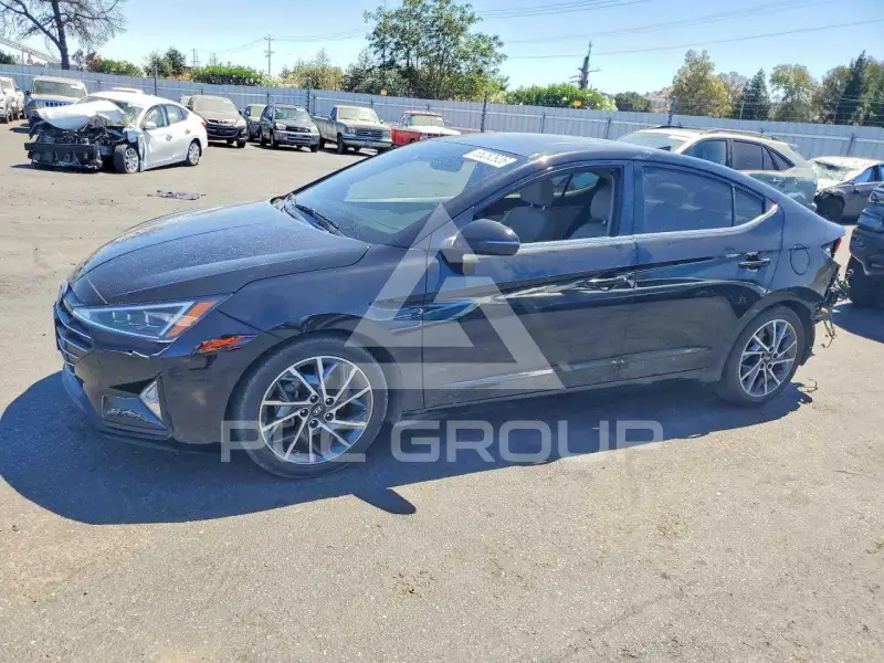 2020 Hyundai Elantra photo