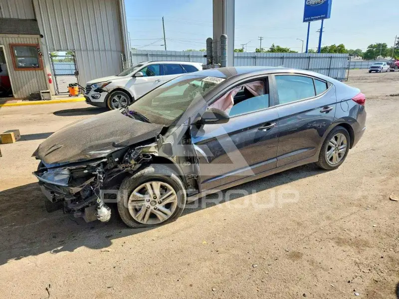 2020 Hyundai Elantra photo