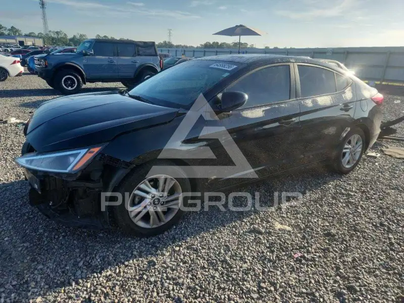 2020 Hyundai Elantra photo