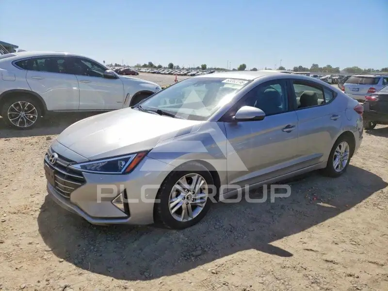 2020 Hyundai Elantra photo