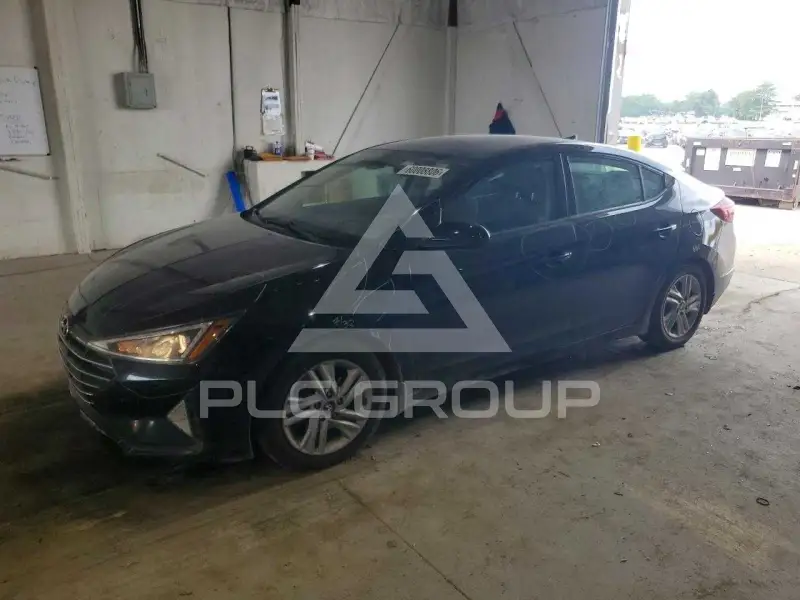 2020 Hyundai Elantra photo