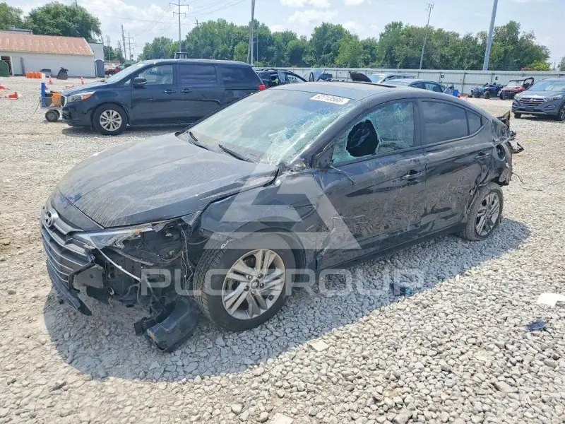 2020 Hyundai Elantra photo