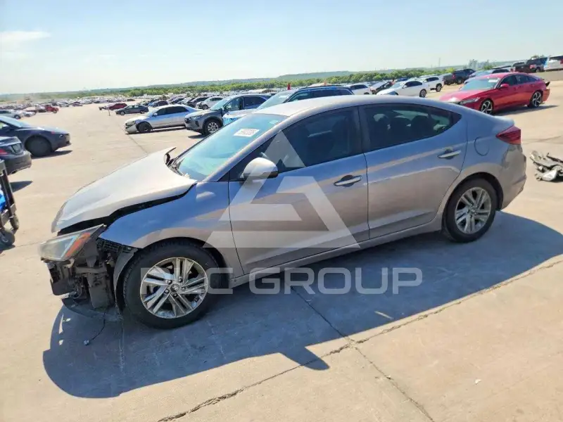 2020 Hyundai Elantra фото