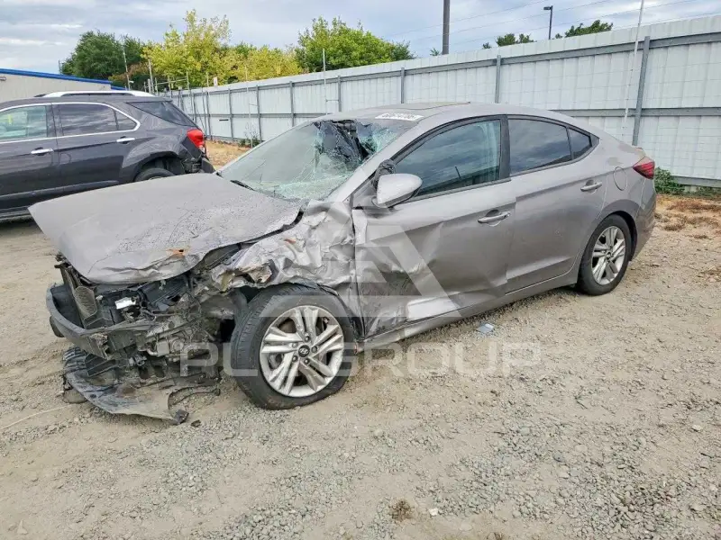 2020 Hyundai Elantra фото