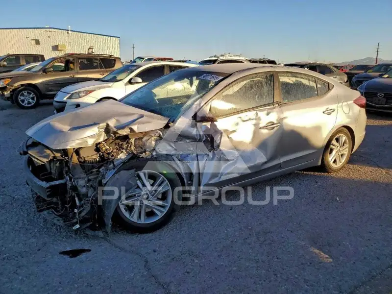 2020 Hyundai Elantra photo