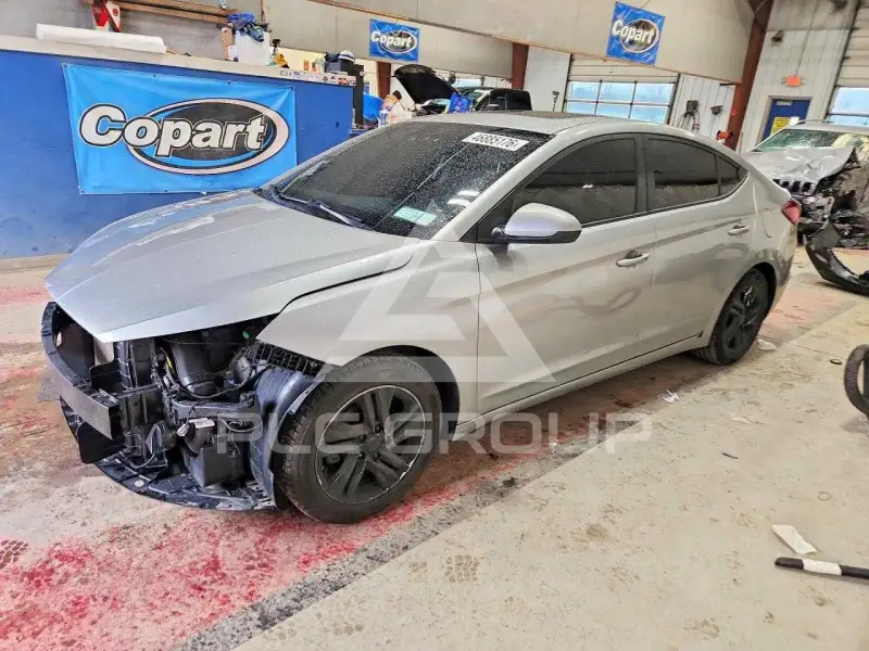2020 Hyundai Elantra photo