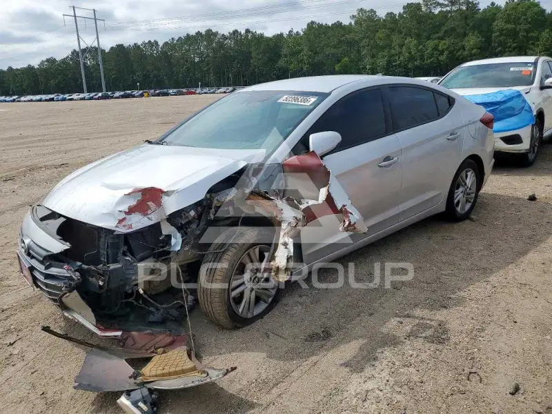 2020 Hyundai Elantra фото