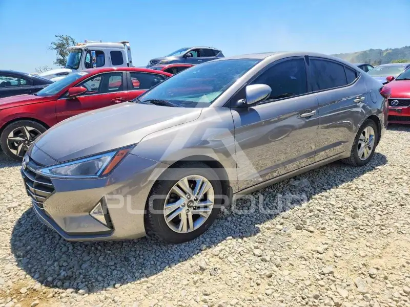 2020 Hyundai Elantra photo