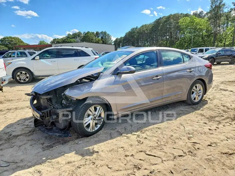 2020 Hyundai Elantra фото