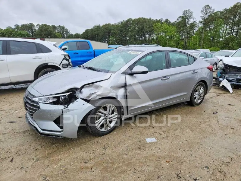 2020 Hyundai Elantra фото