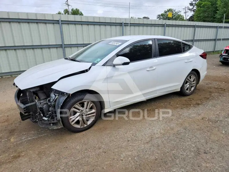 2020 Hyundai Elantra photo