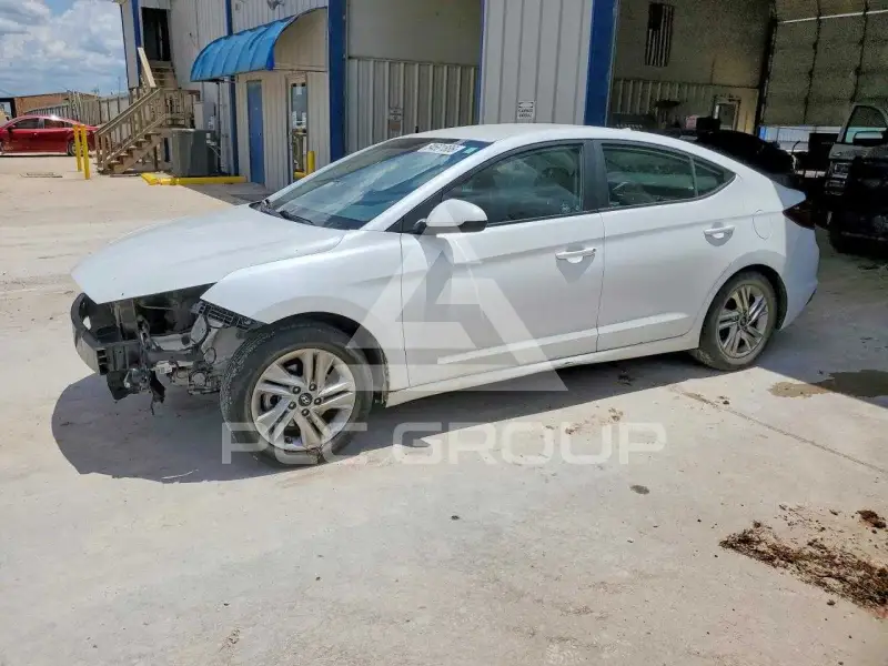2020 Hyundai Elantra фото