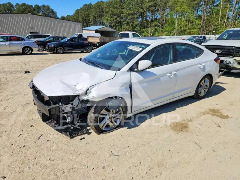 2020 Hyundai Elantra фото