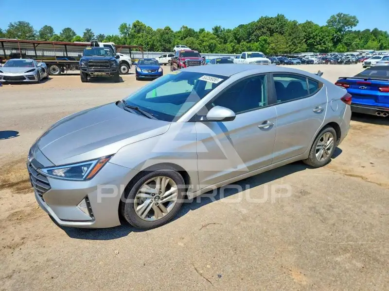 2020 Hyundai Elantra photo