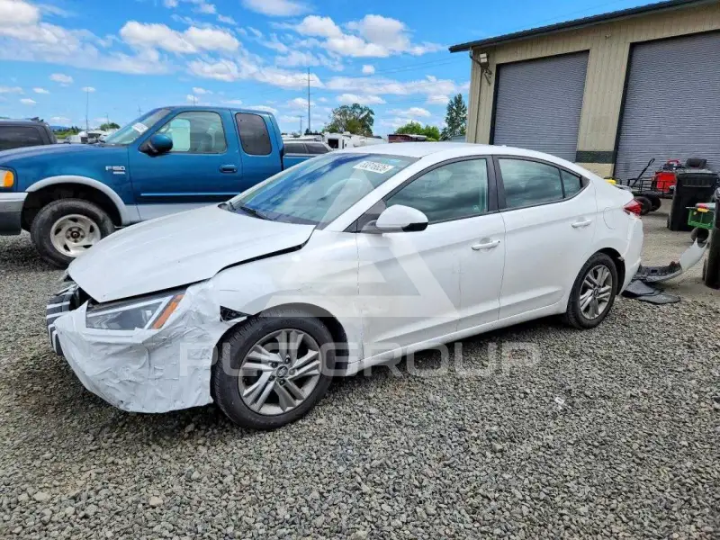 2020 Hyundai Elantra фото