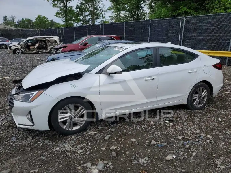 2020 Hyundai Elantra фото