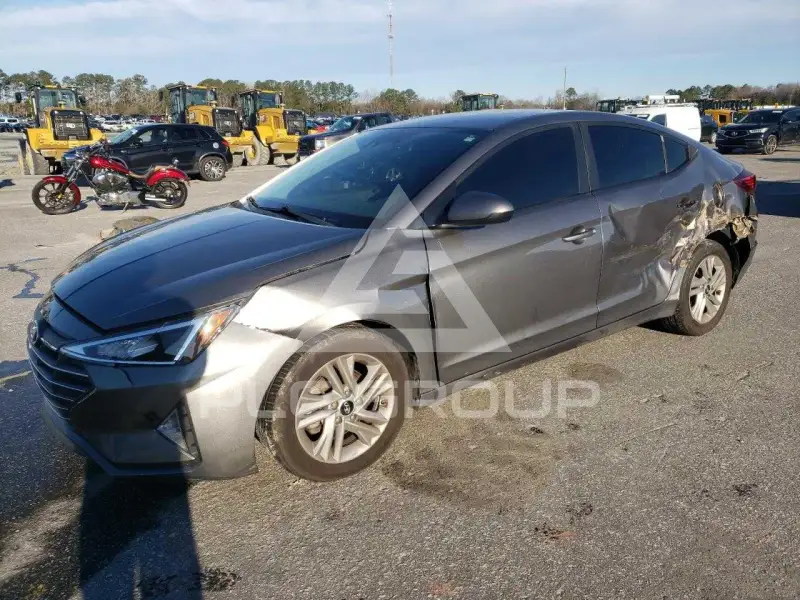 2020 Hyundai Elantra photo
