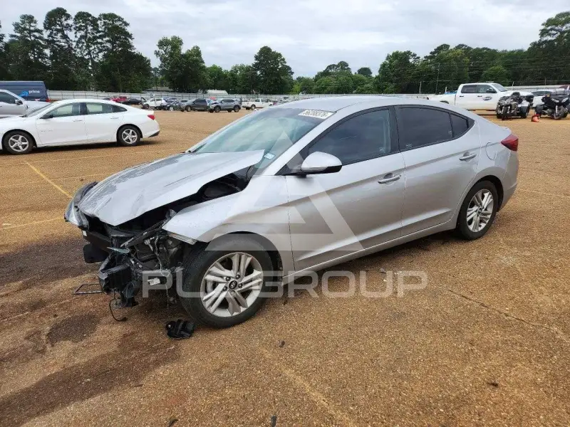 2020 Hyundai Elantra photo
