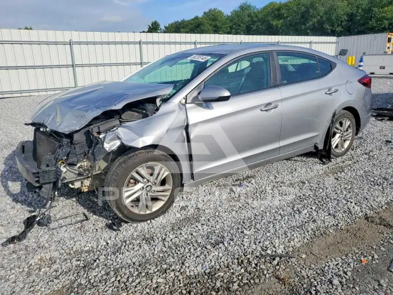 2020 Hyundai Elantra фото