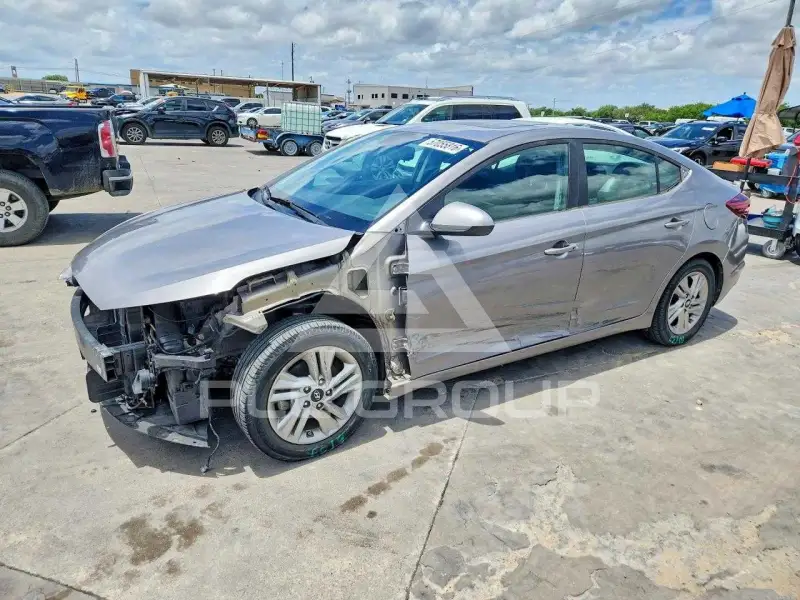 2020 Hyundai Elantra фото