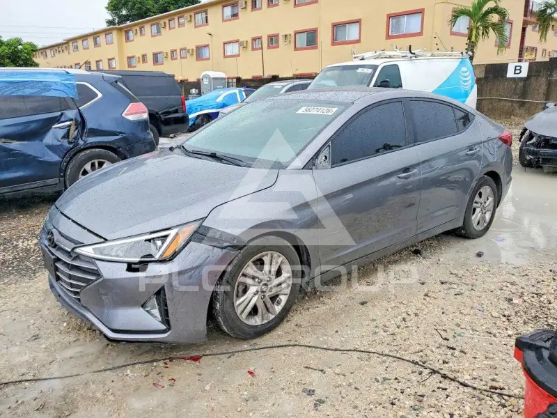2020 Hyundai Elantra photo