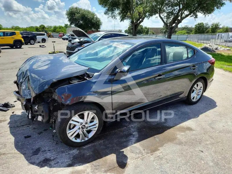 2020 Hyundai Elantra фото