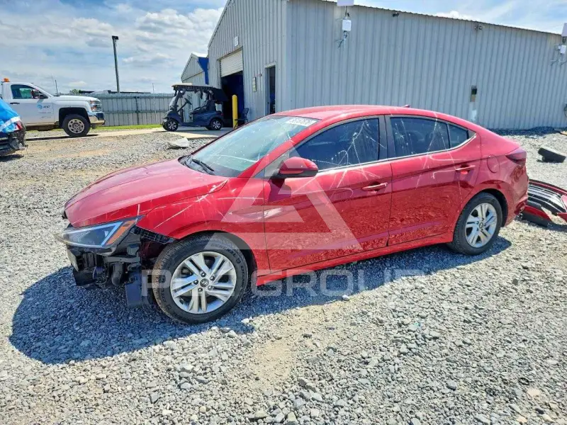 2020 Hyundai Elantra photo