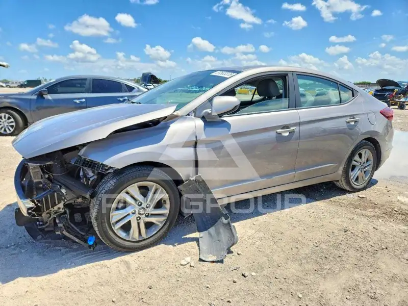 2020 Hyundai Elantra фото