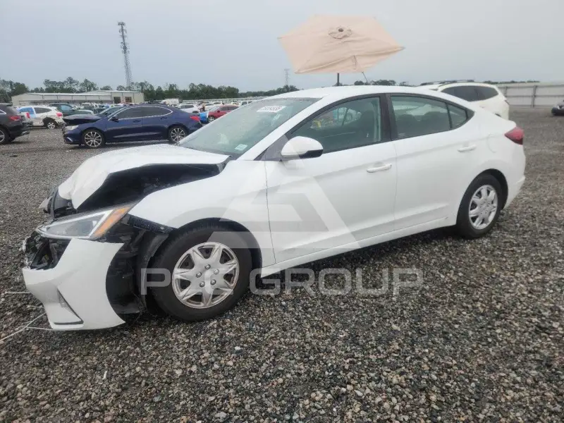 2020 Hyundai Elantra photo