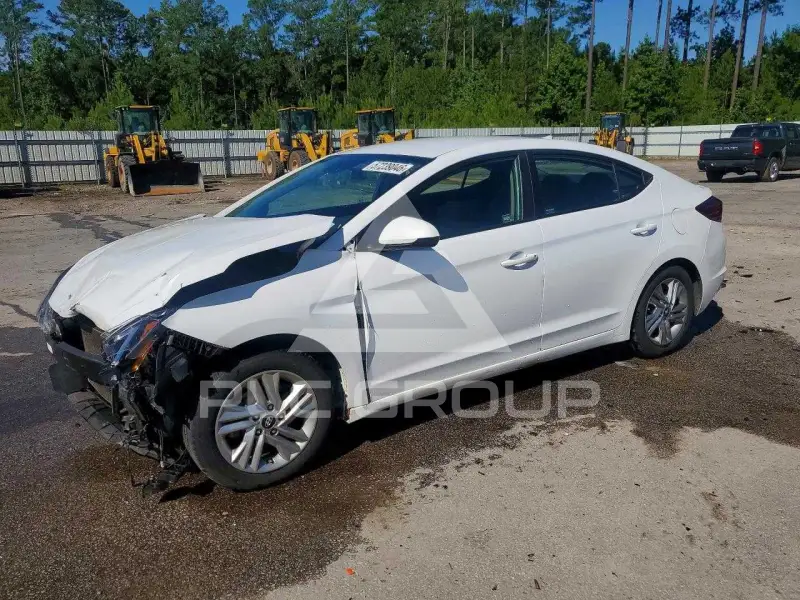 2020 Hyundai Elantra photo