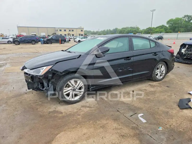 2020 Hyundai Elantra photo